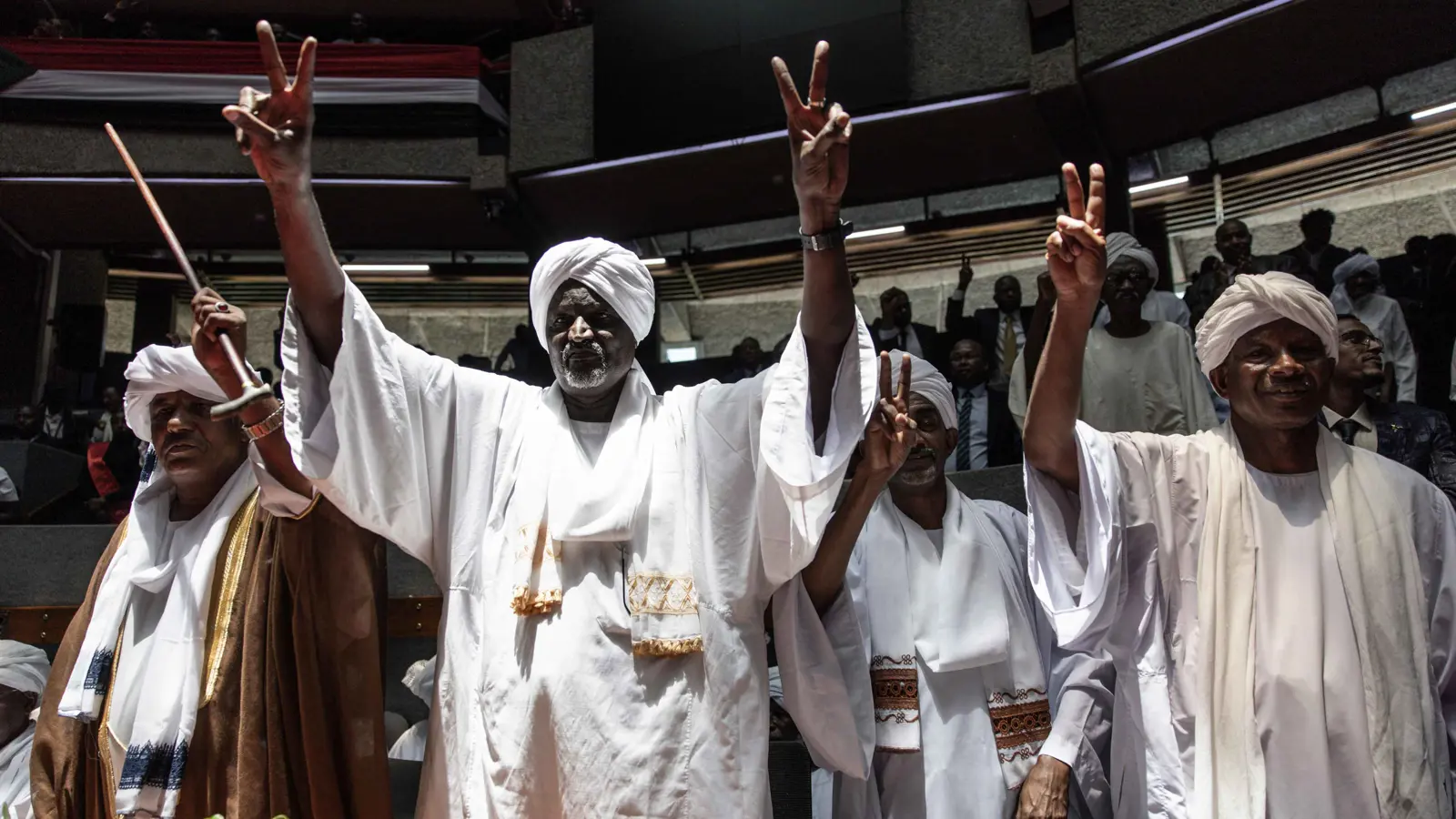 السودان.. ترحيب شعبي واسع بتأسيس حكومة جديدة أملاً بالسلام